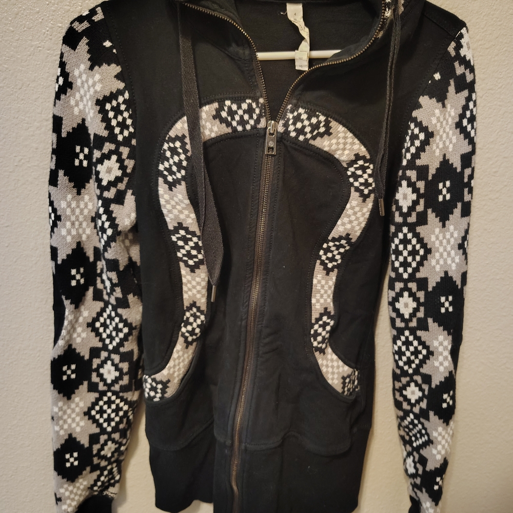 Rare* Lululemon Live Simply Ikat Apres Knit